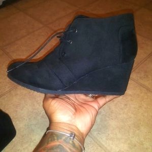 Cute size 10 booties